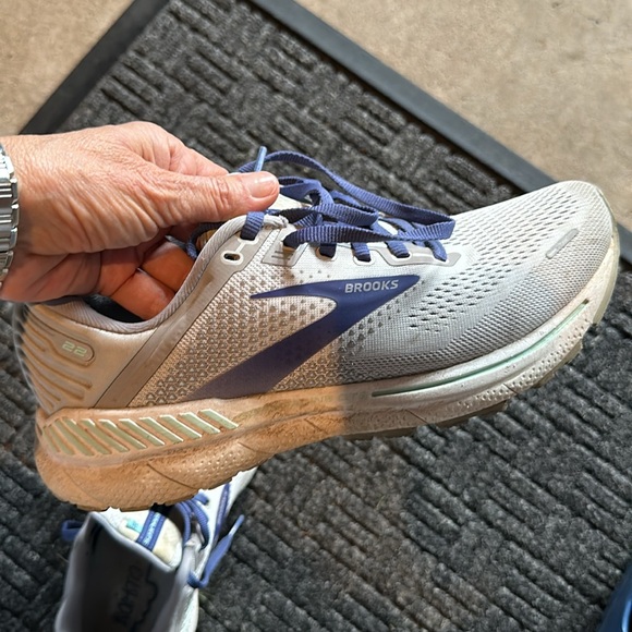 Brooks Adrenaline GTS 22, Narrow 2A - Picture 8 of 8